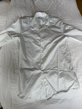 Zara Striped White Pinstripe Shirt - Classic Minimal